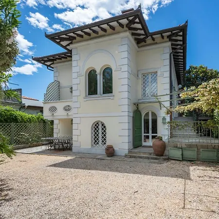 Piave By Mmega Forte dei Marmi