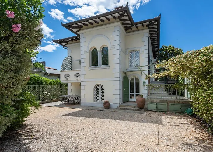 Piave By Mmega Forte dei Marmi